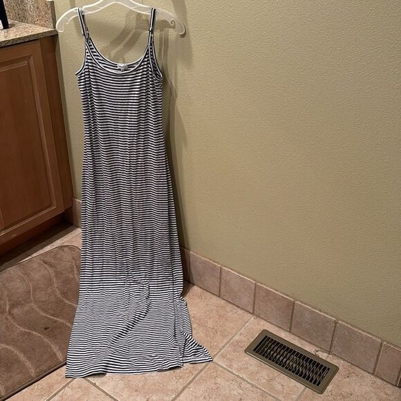 Splendid woman's black and white striped long sundress - Picture 2 of 10